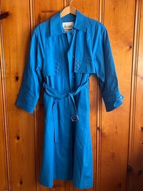 Bright Blue Vintage 70s/80s London Fog Trench Coat